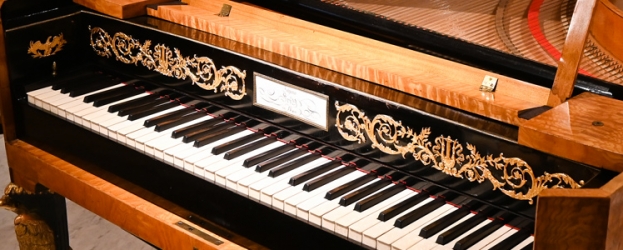 所蔵資料データベース